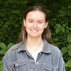 Frau  Nele Nitzschmann